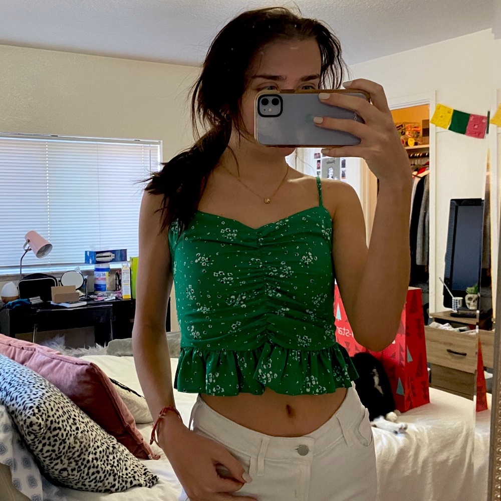 NEVER WORN Top Shop Green Crop Top